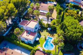 Villa estilo californiano con piscina